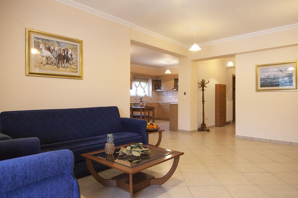 Apolpaina L Apartments Екстер'єр фото
