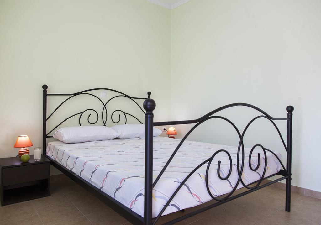 Apolpaina L Apartments Екстер'єр фото