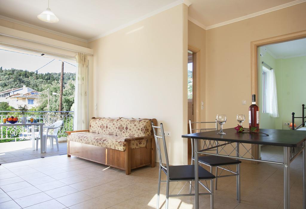 Apolpaina L Apartments Екстер'єр фото