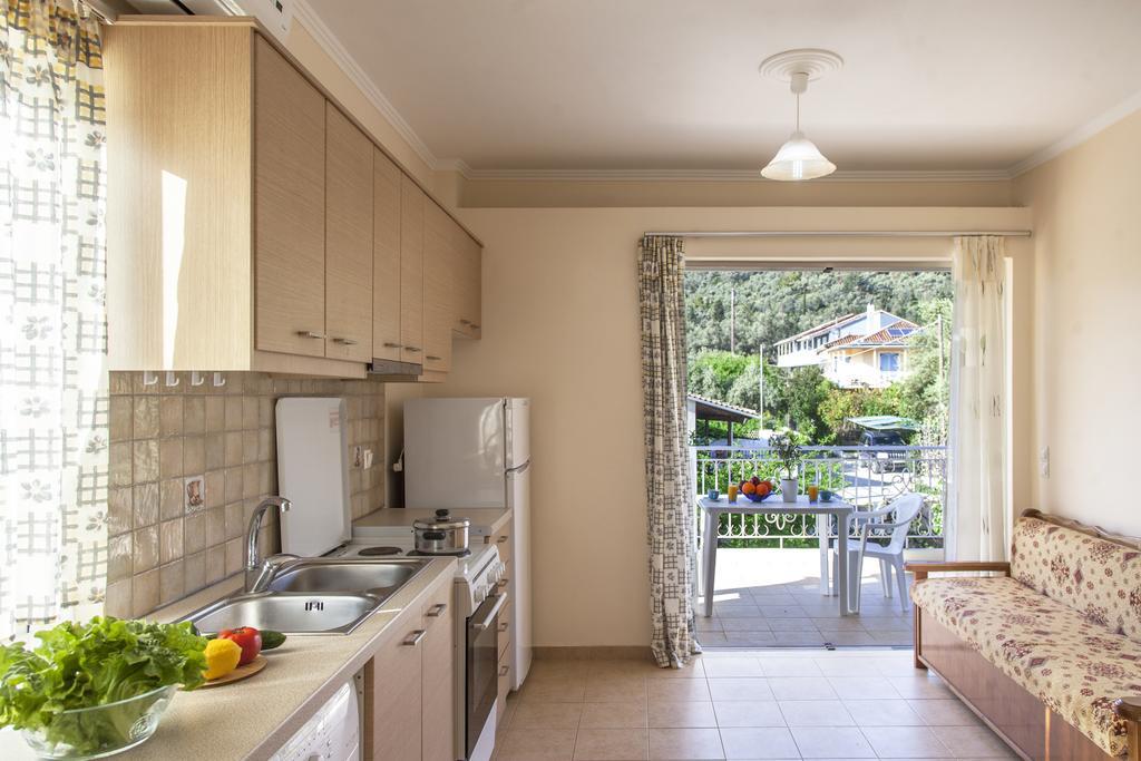 Apolpaina L Apartments Екстер'єр фото